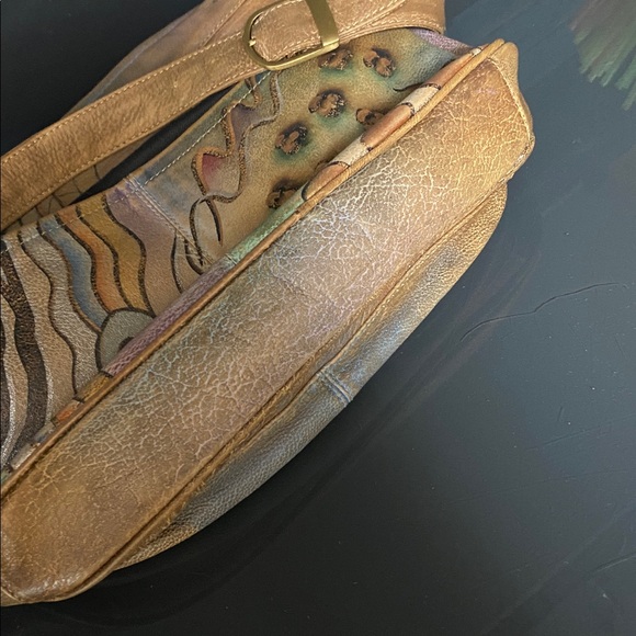 Sova Hand painted Leather - Picture 10 of 12